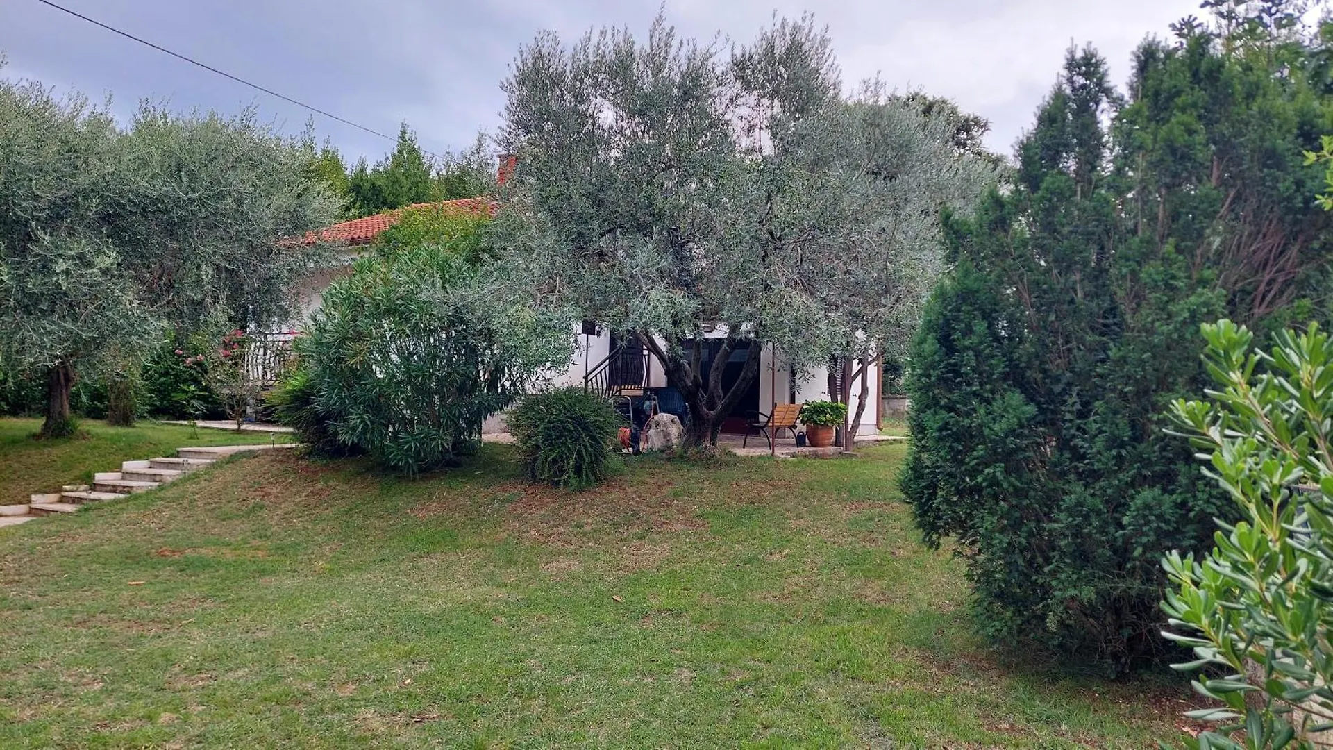 Holiday House Anka Medulin 0*,